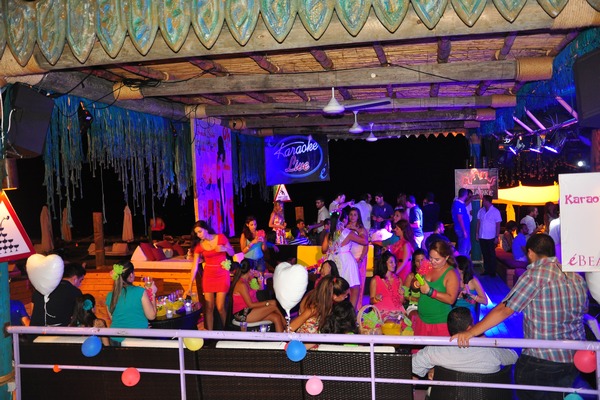 Saturday Night At Edde Sands
